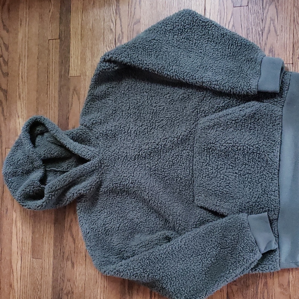 AE womens hooded fuzzy sweatshirt